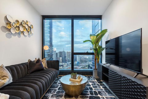 Ritzy Apartment In Iconic Australia 108 With Views - Holiday Adelaide 1
