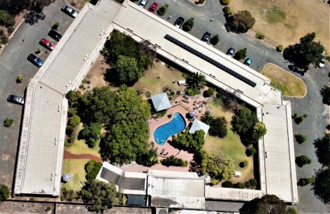 River Country Inn - Holiday Adelaide 0