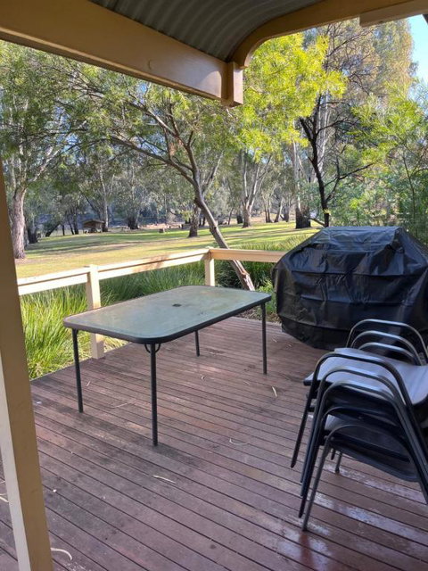 River Frontage Unit Moama - Holiday Adelaide 2