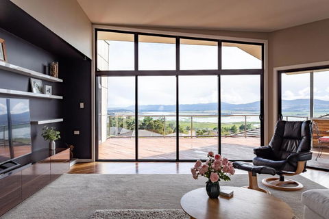 River Haven Serene Spacious With River Views - Holiday Adelaide 0