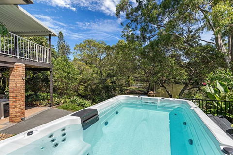 Riverfront Oasis In Elanora - Holiday Adelaide 0
