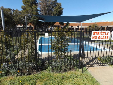 Rivergum Motel - Holiday Adelaide 3