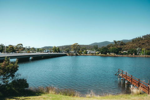 Rivers Edge Retreat - Holiday Adelaide 0