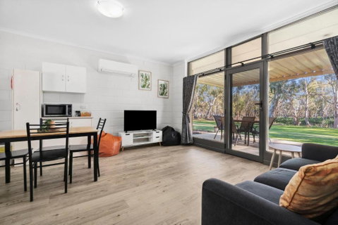 Riversands Rest Accommodation Paringa - Coobah Cottage - Holiday Adelaide 2