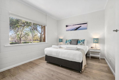 Riversands Rest Accommodation Paringa - Coobah Cottage - Holiday Adelaide 0