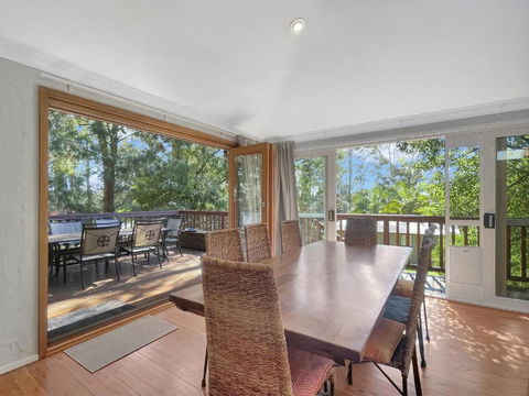 Riverside 3-Bed Townhouse With Spacious Deck & BBQ - Holiday Adelaide 0