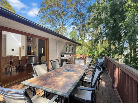 Riverside 3-Bed Townhouse With Spacious Deck & BBQ - Holiday Adelaide 1