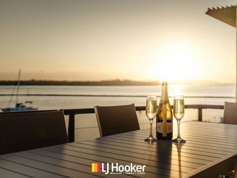 Riverview Apartment 2.4 - Holiday Adelaide 0