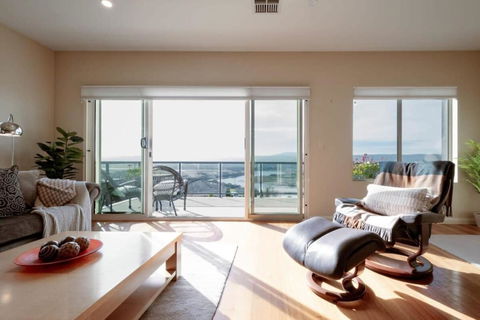 Riverview Escape - Holiday Adelaide 0