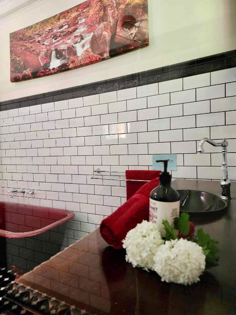 Riverwood Cottage, Accessible Accommodation - Holiday Adelaide 3