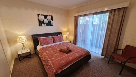 Rise N Shine - Affordable 50sqm Garden Apartment - Holiday Adelaide 1