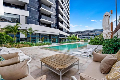 Ruby - Self Contained, Privately Managed Apartments - Holiday Adelaide 0