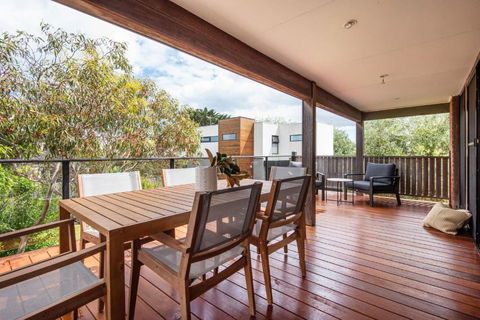 Safety Beach Abode Walk To The Beach - Holiday Adelaide 0