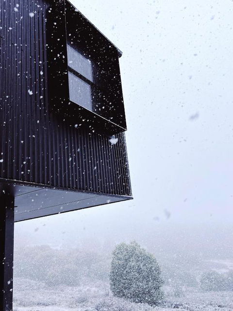 Roam Merrijig - Luxury Stay With Mountain Views - Foothills Of Mt Buller - Holiday Adelaide 3