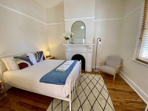 Roseland Cottage - CBD Heritage - Holiday Adelaide 3