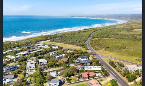 Roadknight Ocean Road View 236 - Holiday Adelaide 2