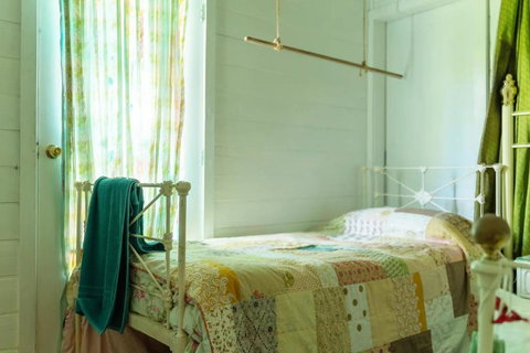 Robbie Burns Hotel Wyndham - Holiday Adelaide 3