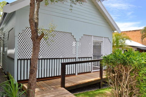 Rockleigh - Bring Your Own Linen. - Holiday Adelaide 0