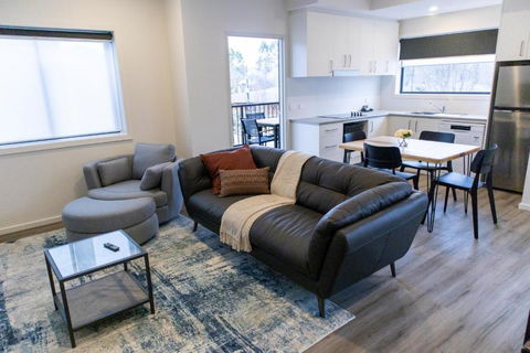 Rocky Valley Luxury Apartments - Holiday Adelaide 1