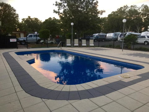 Roma Big Rig Tourist Park - Holiday Adelaide 1