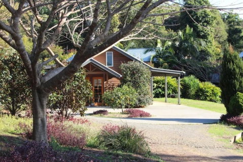 Romantic Lakeview Cottage - Holiday Adelaide 0