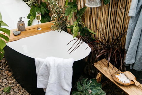 Romantic Retreat In Mornington Peninsula Heartland - Holiday Adelaide 3