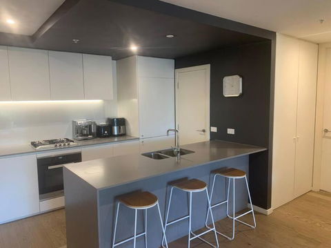 Rooftop Infinity Pool - St Kilda Luxury - Holiday Adelaide 1