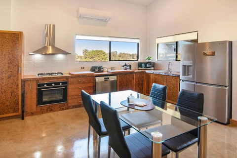 Rosa Glen Retreat - Margaret River - Holiday Adelaide 3