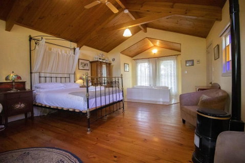 Rose Petal Cottage - Holiday Adelaide 0
