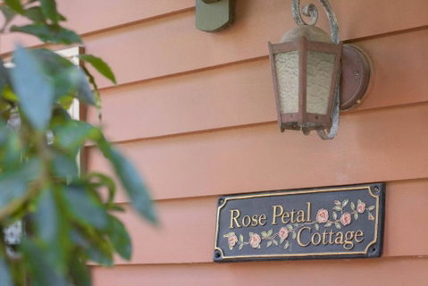 Rose Petal Cottage - Holiday Adelaide 1