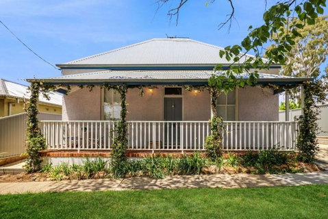 RoseBerne Cottage - Holiday Adelaide 0