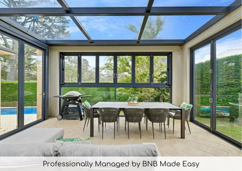 Roselawn Retreat - Pool, Incredible Views, Sleeps 8 - Holiday Adelaide 0