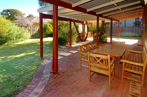 Rosewood Cottage - Holiday Adelaide 0