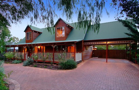 Rosewood Cottage - Holiday Adelaide 2