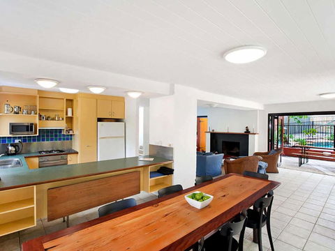 Ross Cres Spacious Private Beach House - Holiday Adelaide 3