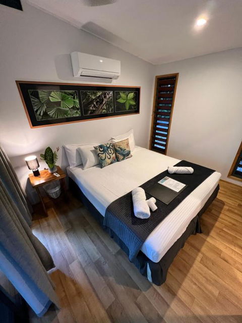 Safari Lodge - Holiday Adelaide 1