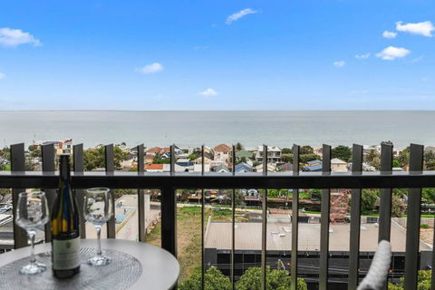 Sails By The Bay - Ocean Views - Wi-Fi - Netflix - Holiday Adelaide 0