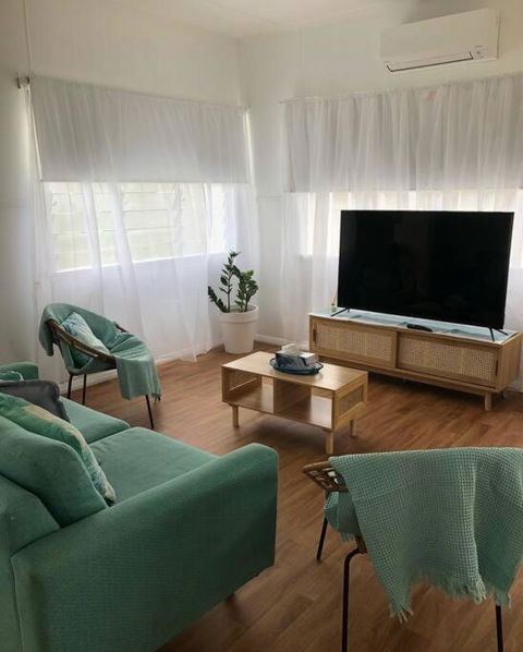 Salt Apartment - Holiday Adelaide 0