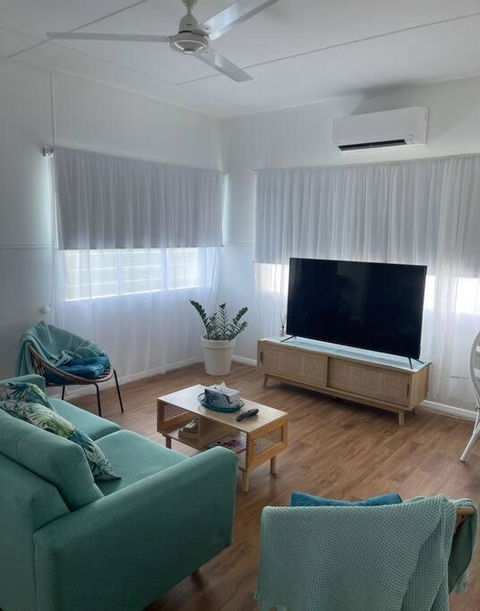 Salt Apartment - Holiday Adelaide 1