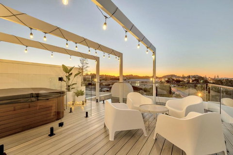 Salt Tugun - Holiday Adelaide 0