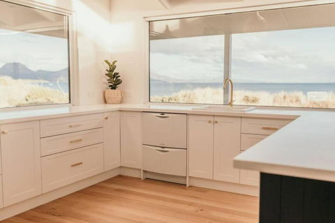 Saltair Freycinet - Holiday Adelaide 3