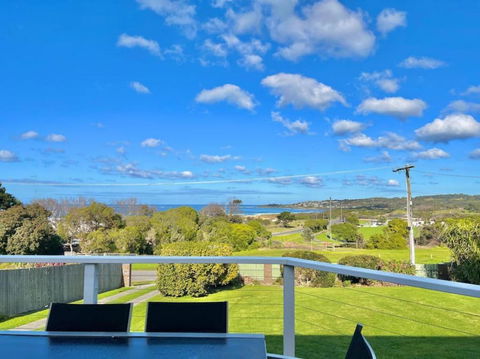 Saltwater Haven - Pets Welcome. Wifi. Amazing View - Holiday Adelaide 0