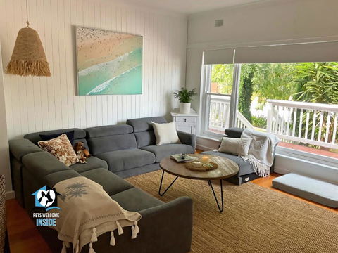Saltwater Sunsets Seaside Haven With Ocean Views - Holiday Adelaide 1