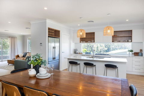 Saltwood - Holiday Adelaide 1