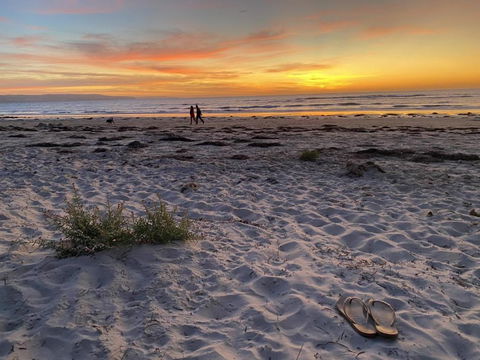 Salty Grape Apartments - Holiday Adelaide 0