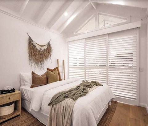 SALTY PALMS On HENLEY -THREE - Holiday Adelaide 0