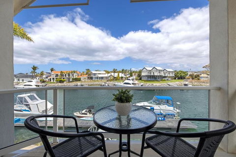 Salty Views - Holiday Adelaide 3
