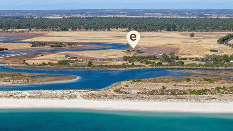 Samphire Chalet Tuart - Holiday Adelaide 1