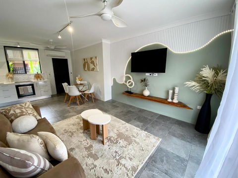 San Antone Luxury In The CBD - Holiday Adelaide 0