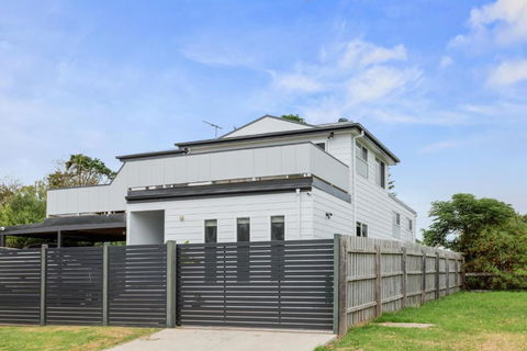 Sanctuary Lodge By Ready Set Stay - BYO LINEN & TOWELS - Holiday Adelaide 2